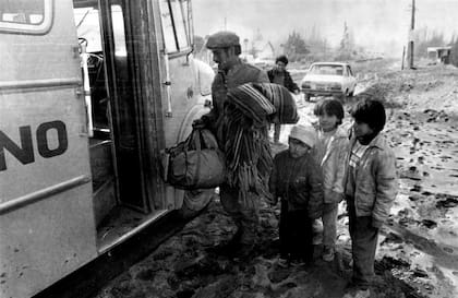 En agosto de 1991, las cenizas llegaron al pueblo y muchas familias abandonaron el pueblo.