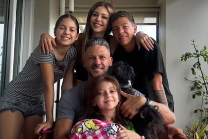 En agosto, se hizo pública la separación de Martín Demichelis y Evangelina Anderson; estuvieron 14 años juntos y tuvieron tres hijos (Foto: Instagram/@lolademichelis)