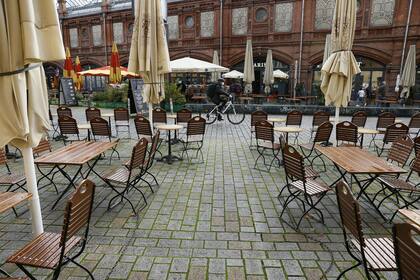 En Alemania, bares, cafés y restaurantes deben cerrar