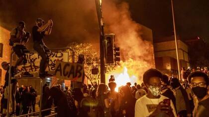 En algunas ciudades las protestas se han tornado violentas