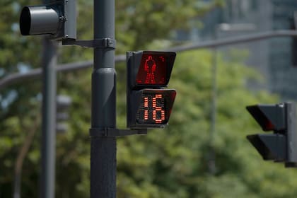 En algunas ocasiones, el semáforo vehicular no cuenta con señal de cuenta regresiva y el peatonal sí