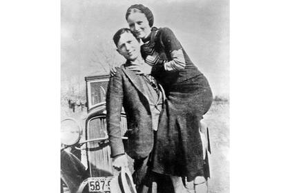 En algunos casos de hibristofilia extrema y activa las mujeres pueden llegar a ser cómplices de los crímenes de sus amantes, por eso a veces se conoce a esta parafilia como el síndrome de Bonnie&Clyde. Bonnie no dejó de escribirle cartas de amor a Clyde mientras estuvo recluido en la prisión de Eastham State Farm, en Texas