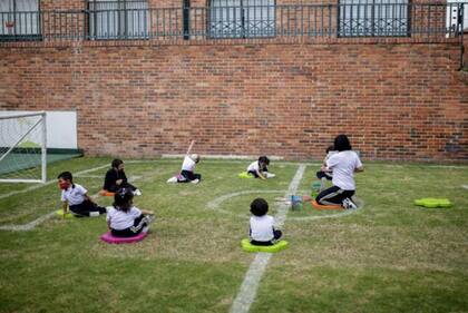 En algunos países ya se están implementado las medidas de bioseguridad para el regreso a las clases.