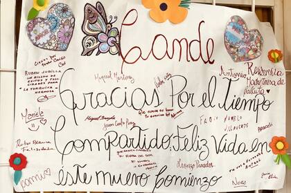 En Argentina, Candelaria realizó voluntariados en hospitales, comedores, geriátricos, entre otras instituciones.
