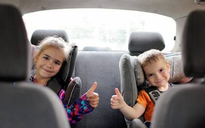 En Bariloche, nada mejor que moverse con auto. Rentacar.com.ar ofrece opciones seguras para toda la familia.