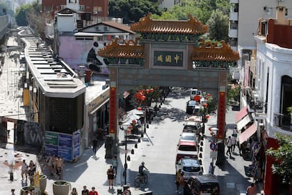En Belgrano se encuentra el “barrio chino”, sobre las calles Arribeños y Montañeses, entre Juramento y Monroe.