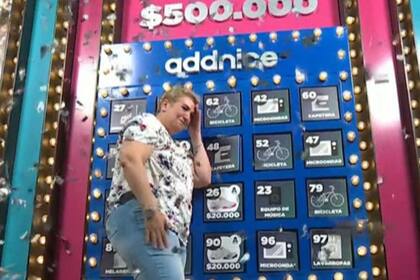 En Bienvenidos a bordo se vivió una noche a pura emoción con la participación de Marina, que compitió en la pared de la fortuna, el juego que otorga la posibilidad de llevarse medio millón de pesos