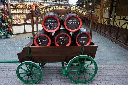 En Blumenau la fiesta de la cerveza empezó a celebrarse en 1984 y pronto ganó popularidad