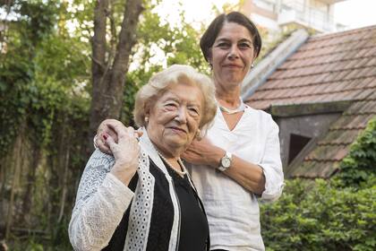 En Buenos Aires, se encontró con Sara Rus, sobreviviente de Auschwitz y madre de Plaza de Mayo.