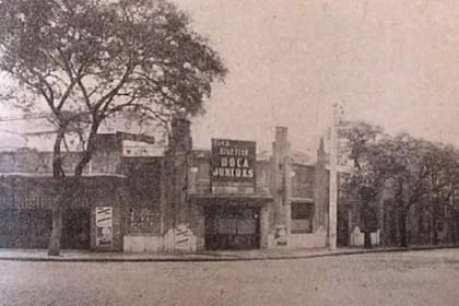 En busca de una expansión social, Boca Juniors tuvo brevemente una sede en Palermo, en el antiguo Parque Romano, ubicado en avenida Las Heras y Lafinur