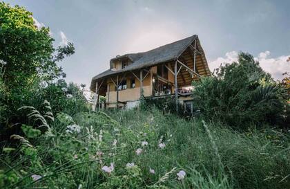 En caballos de luz hay diferentes opciones de hospedaje, casas completas y habitaciones privadas.