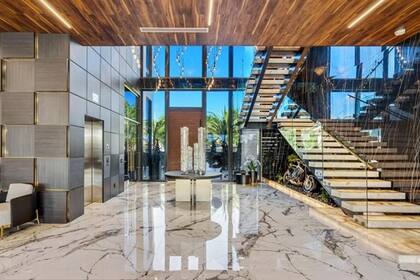 En cada detalle de los interiores de la residencia se percibe lujo y alto nivel