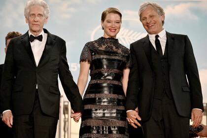 En Cannes: el director de cine canadiense David Cronenberg, la actriz francesa Lea Seydoux y el actor estadounidense Viggo Mortensen 