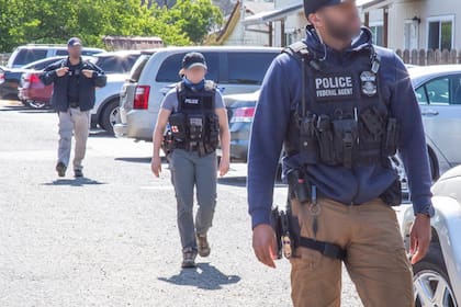 En caso de aprobarse, la ley de Nueva Jersey también obligará a que los agentes se identifiquen cuando lleven a cabo una detención