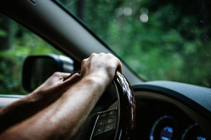 En caso de tener que transitar la carretera, recomiendan no hacer paradas innecesarias y mantenerse en alerta