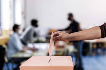 En casos extremos, un juez puede enviar a un alguacil del condado a entregar la papeleta si el votante