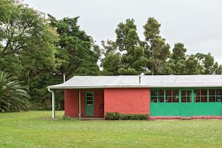 Antes y después. En Chascomús, un galpón convertido en casa de huéspedes