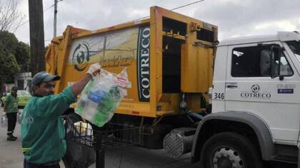 El dinero fue encontrado por personal de Cotreco, la empresa cordobesa encargada del servicio de recolección de basura
