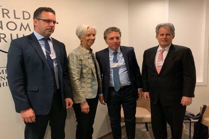 En 2017 Dujovne y Sandleris se reunieron en Davos con Christine Lagarde, entonces titular del FMI