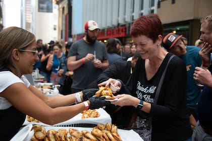 En Denver, Estados Unidos, se pueden conseguir las empanadas de María Empanada