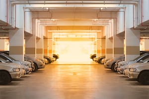 ¿Cuál es el costo de alquiler de una cochera en diciembre?