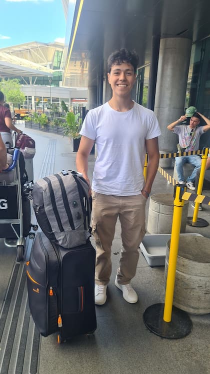En diciembre del año pasado le confirmaron que había sido elegido para el puesto en Globant y al día siguiente de Navidad armó una valija y una mochila y por primera vez se subió a un avión para llegar a la bellísima ciudad del Fin del Mundo