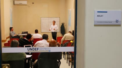 En distintas aulas se brindan los mismos contenidos