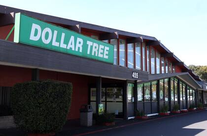 En Dollar Tree en el puesto de cajero es en uno de los que menos se gana, sin embargo tiene requisitos mínimos para su acceso 