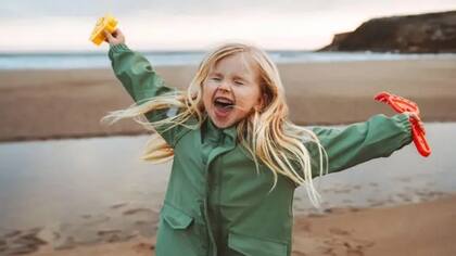 En dramas noruegos recientes aparecen historias de mujeres que notan que han logrado la igualdad de género en el trabajo gracias a sus niñeras mal pagadas de países pobres que cuidan a sus hijos, indica Oxfeldt