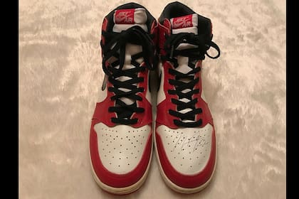 En eBay, subastan legendarias zapatillas de Michael Jordan por 1 millón de dólares