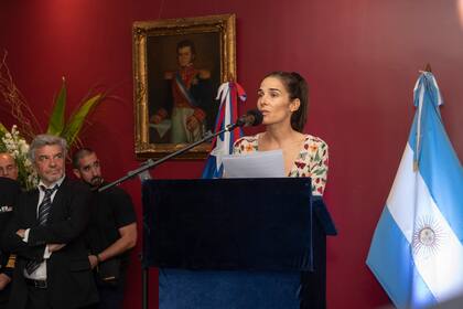 En el acto, la actriz y conductora leyó a la audiencia el poema de Gabriela Mistral titulado “Recado a Victoria Ocampo, en la Argentina"