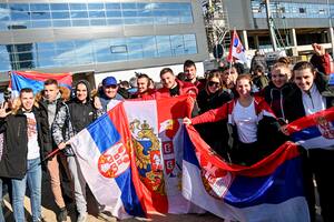 El recibimiento a Djokovic en Belgrado y la promesa de sus compañeros: "Hacer todo para vengarlo"