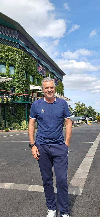 En el All England, la Catedral del tenis. Allí jugó la final de dobles en 1991 junto con Leo Lavalle y recordó cuando veía Wimbledon en películas
