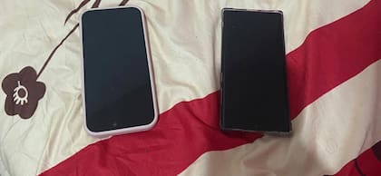 En el allanamiento, la mujer fue detenida incautándose dos blisters de pastillas de clonazepam y dos celulares