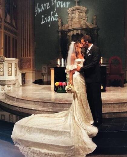 En el año 2019, el atleta profesional y la modelo se casaron en una ceremonia privada en la Iglesia Católica de Santa Mónica