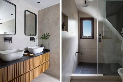 En el baño de la suite, se aprovechó el bajo de la escalera que lleva a la terraza para ubicar la ducha. Cuenta con un dúo de espejos enmarcados (Limonita), bachas de apoyo (Piazza) y grifería (Hidromet).