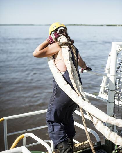 En el barco, cada voluntario se convierte en marinero, tenga la formación que tenga.