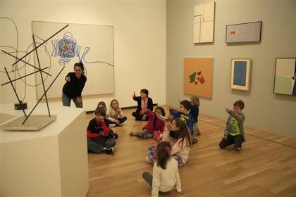 En el Bellas Artes, se aprende a conocer el arte jugando