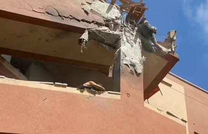 En el bombardeo murieron decenas de personas