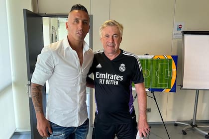 En el breve retiro de Barrios como futbolista, Carlo Ancelotti lo recibió en Valdebebas: "Es asombrosa su sencillez para explicarte las cosas", cuenta el goleador