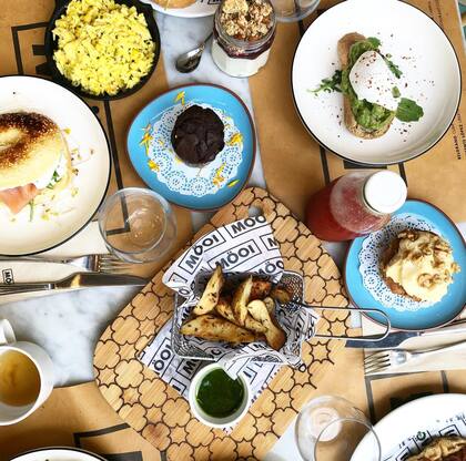 En el brunch de Möoi nunca falta la palta.