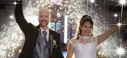 En el casamiento con el amor de su vida.