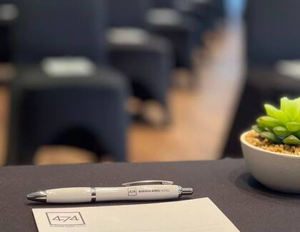 En el centro de CABA y con habitaciones totalmente equipadas, 474 Hotel satisface todas las necesidades laborales del huésped.