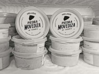 En el Centro de Interpretación La Movediza se exhibirá variedades del Helado Piedra Movediza creado por Cristian Segura