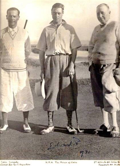 En el centro, el Príncipe de Gales, Eduardo de Windsor, en Mar del Plata, 1931. Cinco años después se convertiría en el rey Eduardo VIII del Reino Unido, por 325 días
