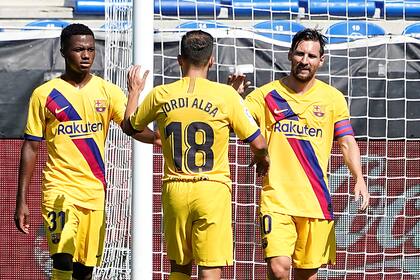 En el cierre de la Liga contra Alavés, Messi brilló con dos goles y una asistencia