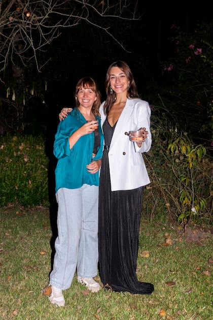 En el cóctel de presentación, Mariana González y Macarena Campo Amor