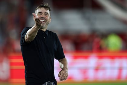 En el debut de Eduardo Coudet, River derrotó a Huracán por 2 a 1 en el estadio Tomás Adolfo Ducó