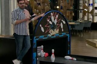 Un participante MasterChef sorprendió a todos por su destreza para jugar al bowling
