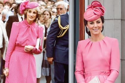 En el desfile Trooping the Colour de 2017, la duquesa de Cambridge volvió a apostar a Alexander McQueen con un look superfemenino y total pink que recordó a Diana en su visita a Perth, en 1983. 
